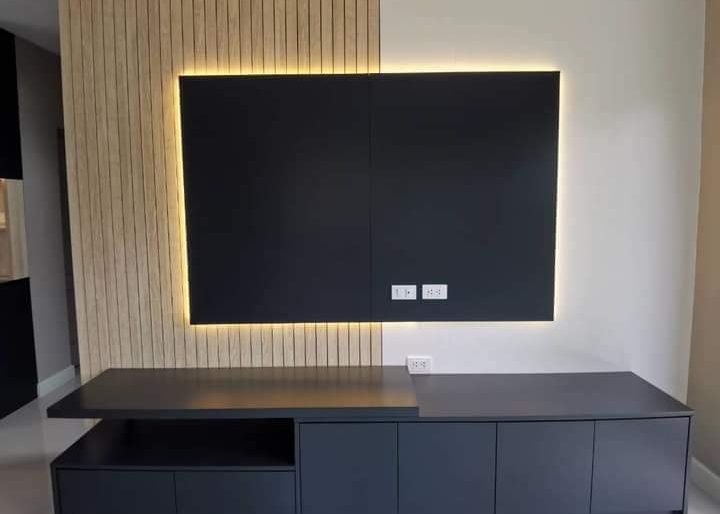 ออกแบบตกแต่งชั้นวางทีวี ห้องรับแขก ห้องนั่งเล่น เฟอร์นิเจอร์บิ้วท์อิน ราคาถูก คุณภาพสูง