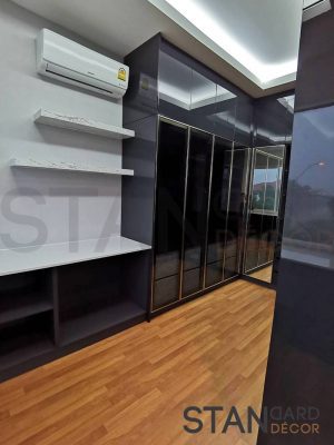 ชุดตู้เสื้อผ้าหน้าบานกระจกเฟรมอลูมิเนียมสุดพรีเมี่ยมมิกซ์กับหน้าบาน​Glossy​ สีเทา​