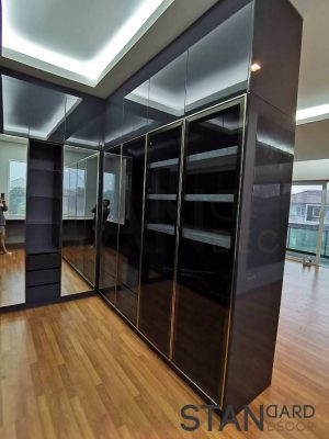 ชุดตู้เสื้อผ้าหน้าบานกระจกเฟรมอลูมิเนียมสุดพรีเมี่ยมมิกซ์กับหน้าบาน​Glossy​ สีเทา​