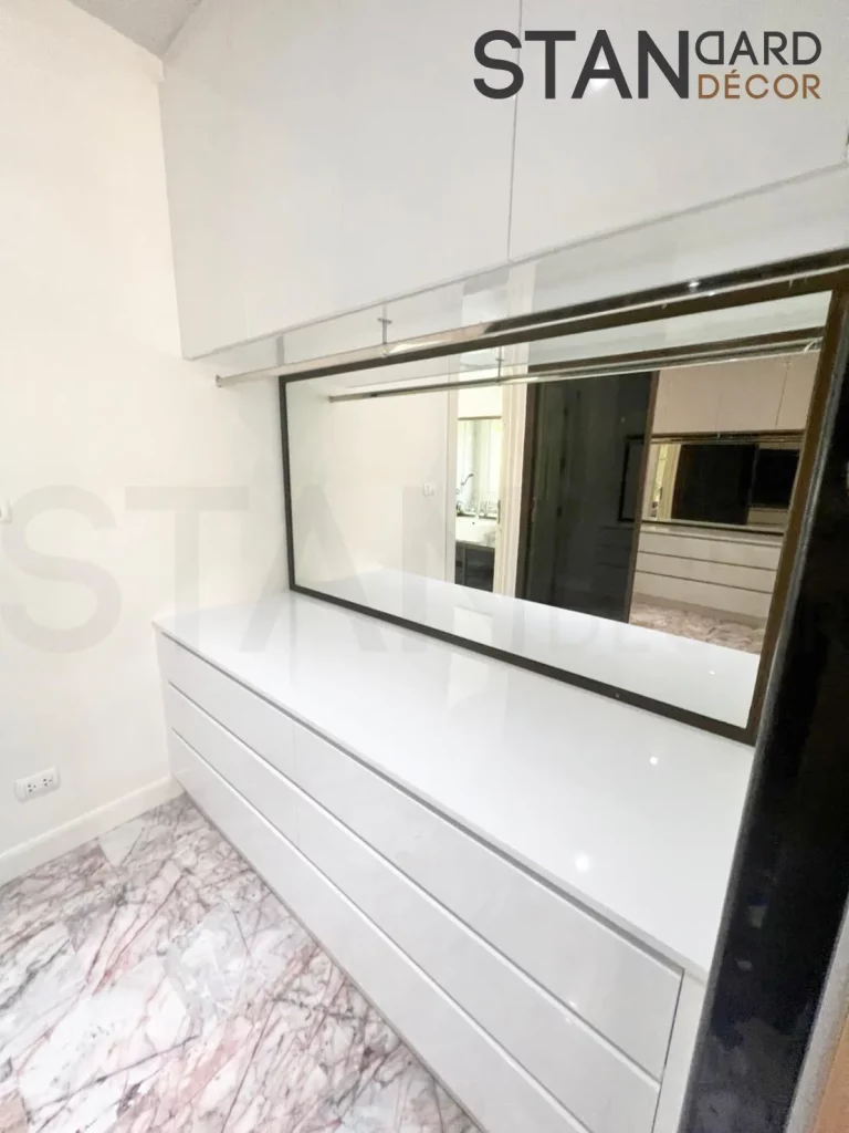 ชุดตู้เสื้อผ้าหน้าบานรุ่นสีพ่นยูรีเทนสีขาวเงา (White High Gloss)