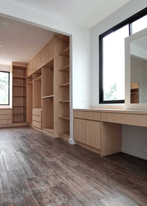 SDDC-HP_01-Wardrobe-Walk-in-Closet-1